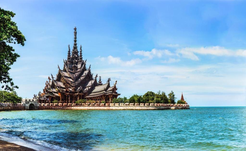Siam Platinum Pattaya Hotel Exterior photo